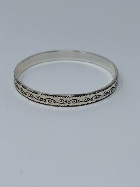 Brighton Silver Tone Scroll Etched Classic Stackable Bangle Bracelet